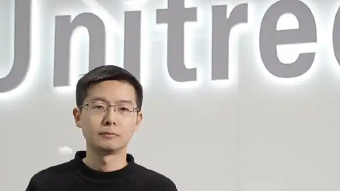 王兴兴：当年用200元造第一台机器人热搜配图